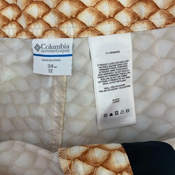 Columbia PFG Red Fish Yellow Scale Print Board Swim Shorts Size Men's 34x12 - Picture 2 of 3